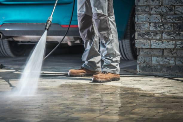 Best Soft Washing  in Yreka, CA